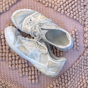 rebel cheer shoes